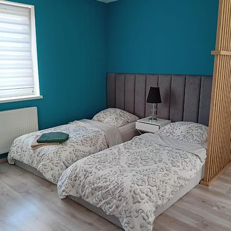 Apartament Z Lozem Malzenskim - Bezplatny Parking Poznań Eksteriør bilde