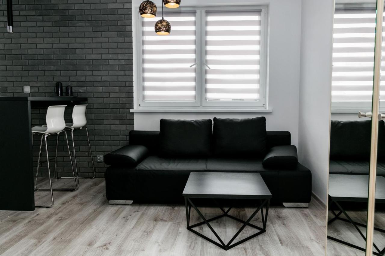 Apartament Z Lozem Malzenskim - Bezplatny Parking Poznań Eksteriør bilde
