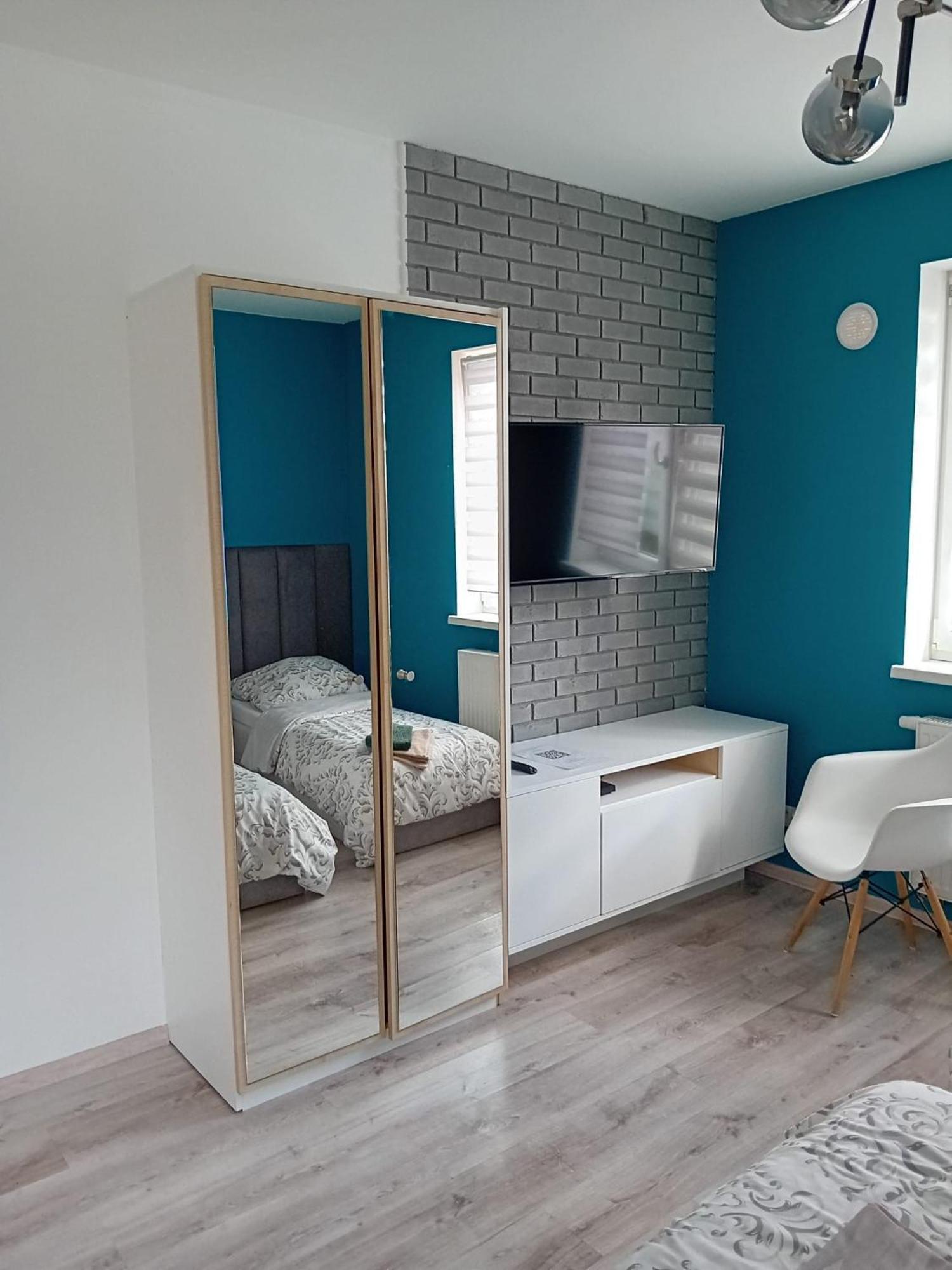Apartament Z Lozem Malzenskim - Bezplatny Parking Poznań Eksteriør bilde