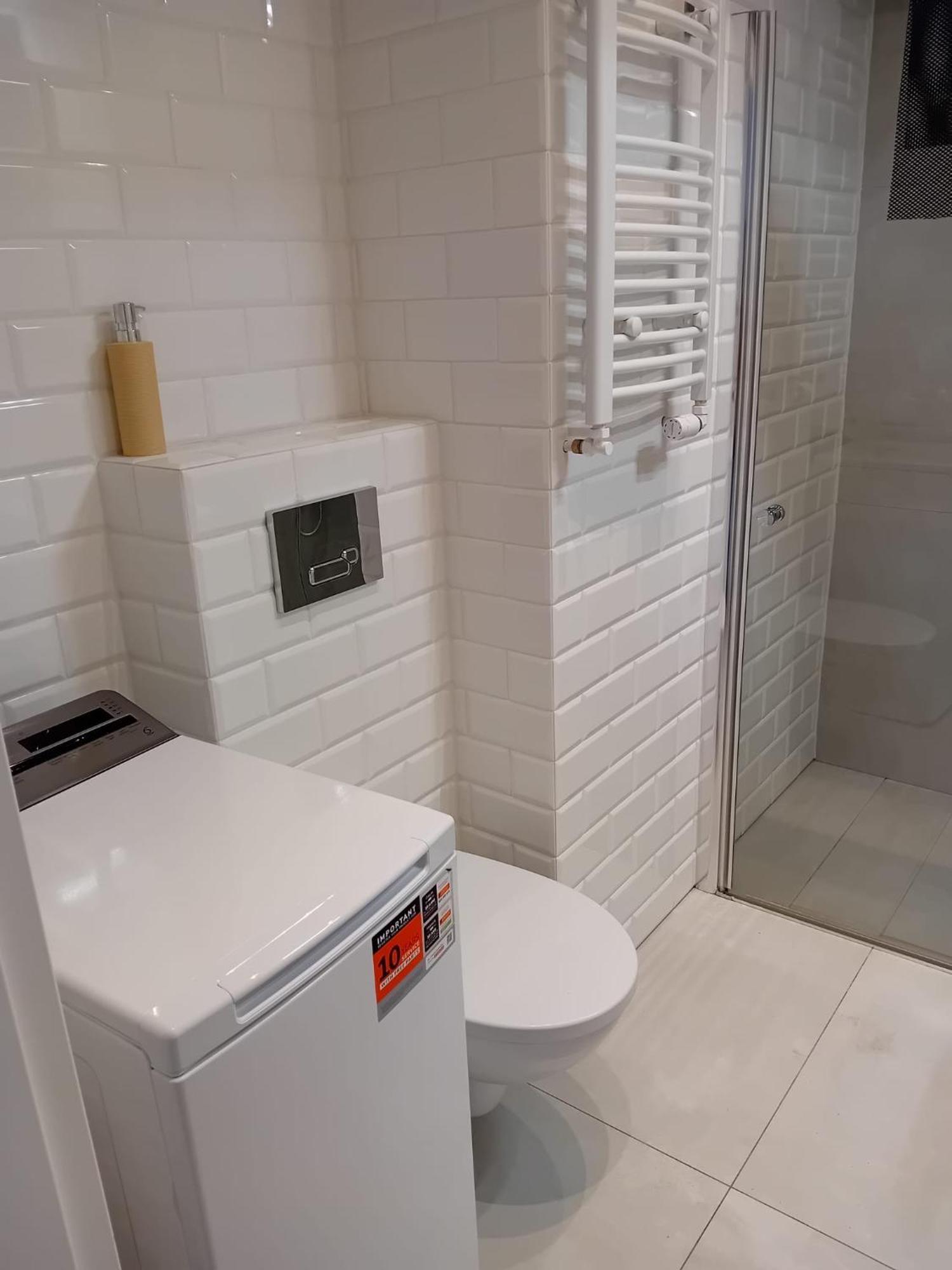 Apartament Z Lozem Malzenskim - Bezplatny Parking Poznań Eksteriør bilde