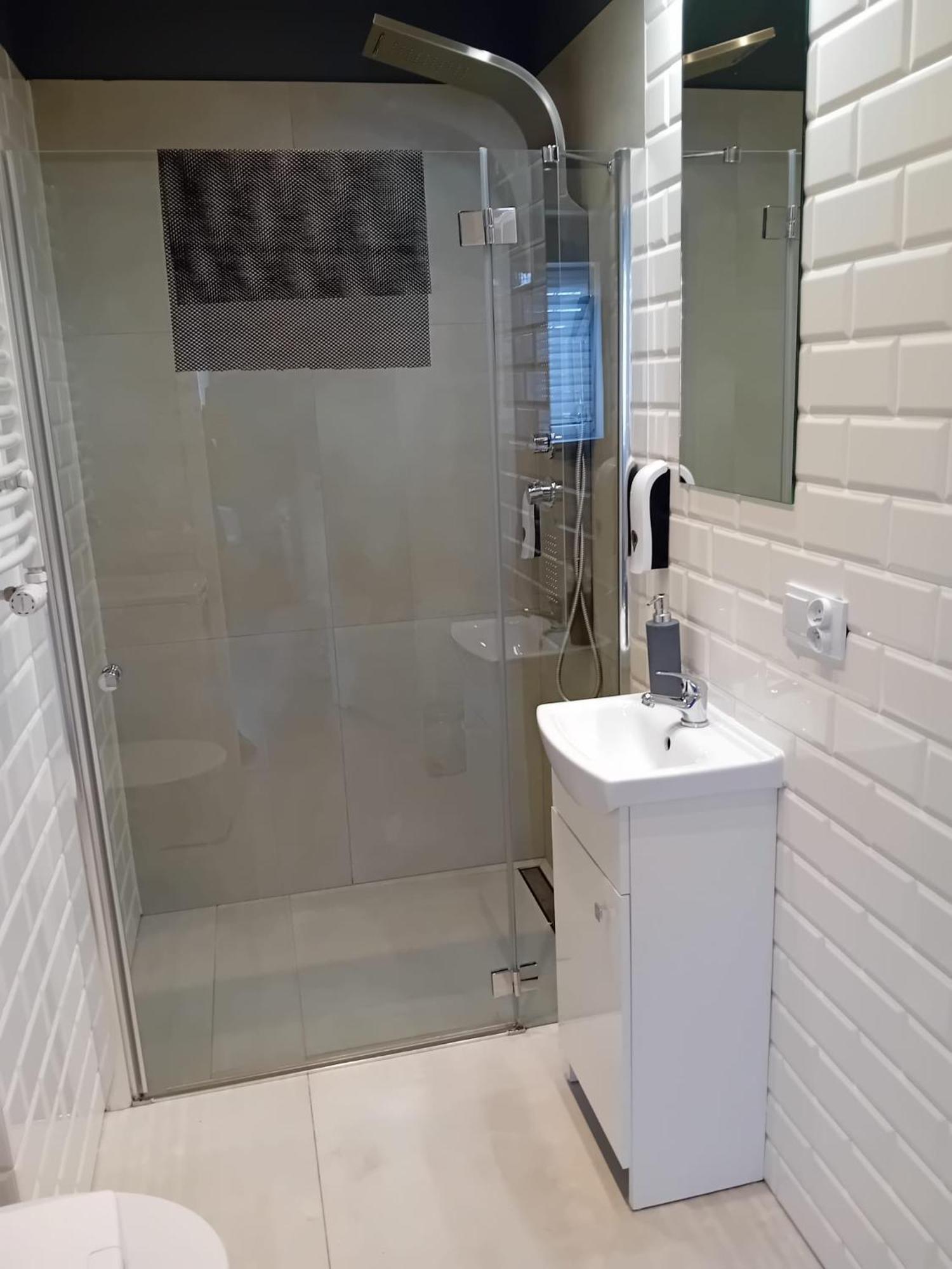 Apartament Z Lozem Malzenskim - Bezplatny Parking Poznań Eksteriør bilde